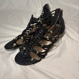 Madden Girl Women's Black/Gold Crisscross Wedge Heel Zipper Sandals Size 6
